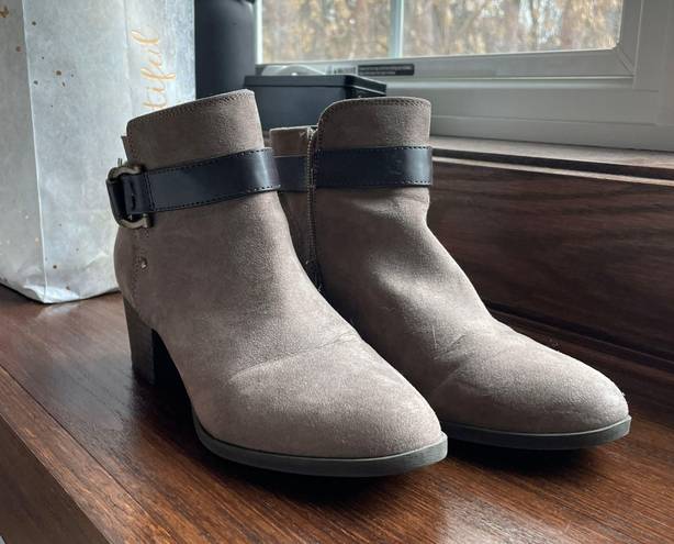 Unisa Heeled Booties 