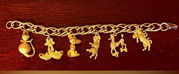 Krass&co Vintage HOB  Cat Mouse Animal Charm Bracelet Gold Tone Jewelry House Borvani