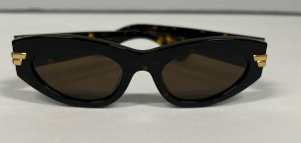 Bottega Veneta NWOT  Sunglasses