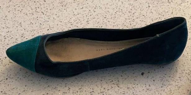 Gap  flats size 7