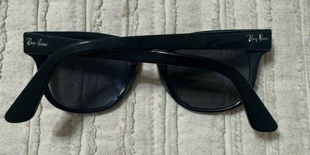 Ray-Ban  Meteor Polarized Sunglasses