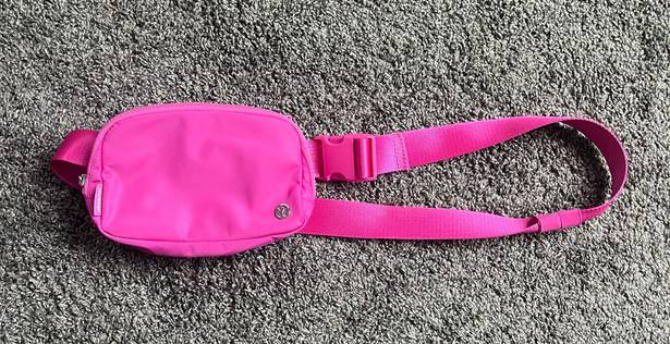 Lululemon Everywhere Belt Bag