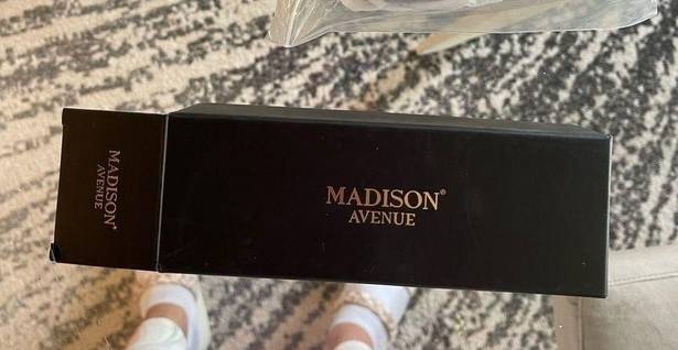 𝅺new Madison Avenue blogger sunglasses