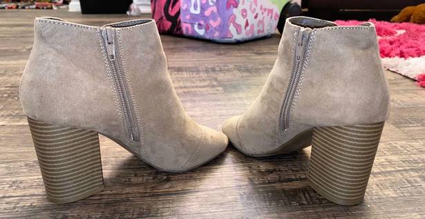 Apt. 9 Heeled Ankle Boots