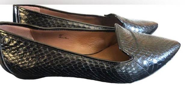 Donald Pliner Donald J Pliner ANCA Black Snake Faux Leather Flats Loafer Shoe 8.5M Pointy Toe