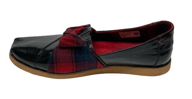 Toms  Black Patent Leather Slip On Dress Shoes Red Buffalo Plaid Bow Size 8.5