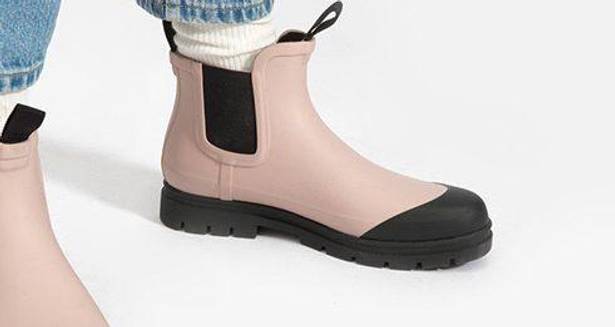 Everlane Rain boots