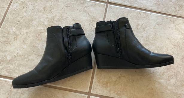 Giani Bernini Wedge Booties