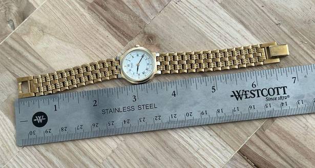 Seiko  Vintage Ladies Watch Gold-Tone Bracelet Case White Dial New Crystal