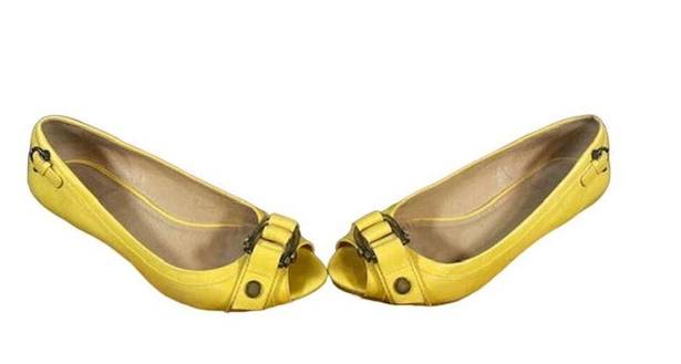 Frye  Yellow Leather Buckle Detail Peep Toe Wedges Women SZ 6