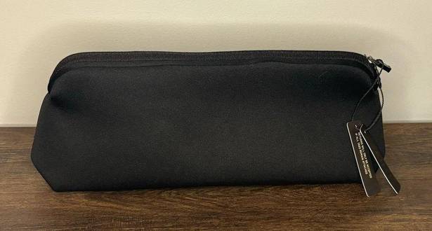 SKIMS  NWT Neoprene Pouch in Onyx Black