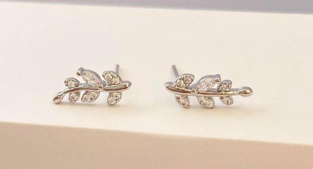 925 Silver Plated CZ Cubic Zirconia Leaf Stud Earrings for Women