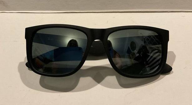 Ray-Ban  Vintage Black Signature Sunglasses w/Soft Case, 54 16 145, Like New