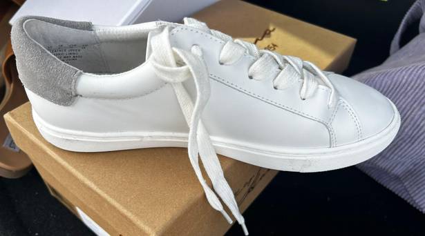 Sam Edelman Sneakers