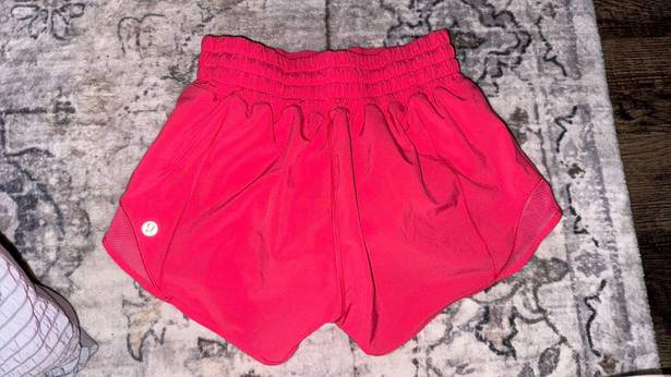 Lululemon Hotty Hot Shorts 4”