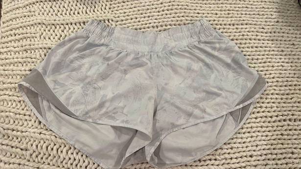 Lululemon Shorts White Size 8