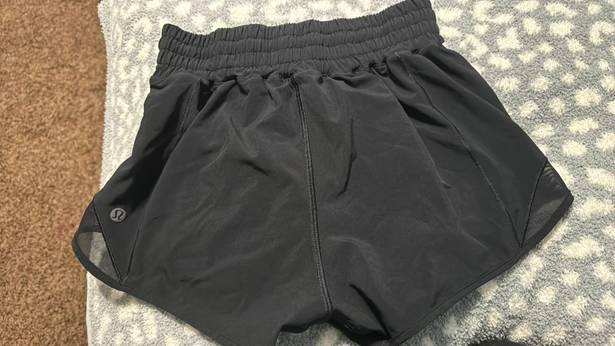 Lululemon Hotty Hot Short 2.5”