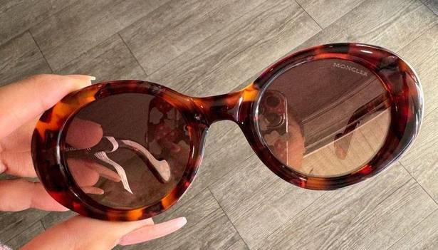 Moncler SALE🔥 Oval Havana brown sunglasses ✨❤️