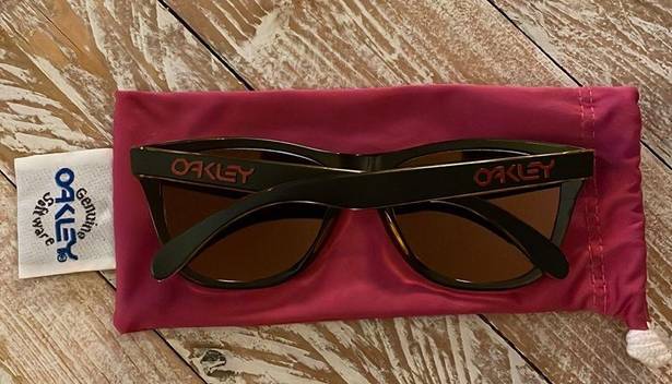 Oakley 🕶 Frogskins™ Prizm Ruby/Matte Black🕶 unisex