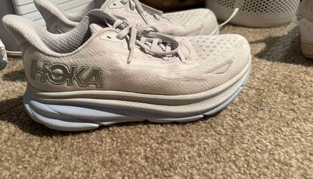 Hoka Clifton 9 Shoes