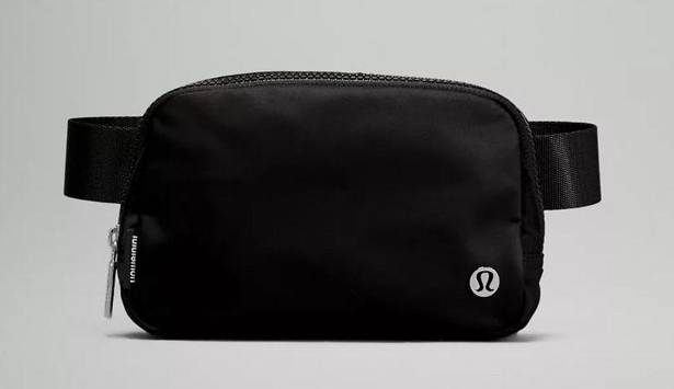 Lululemon Everywhere Belt Bag