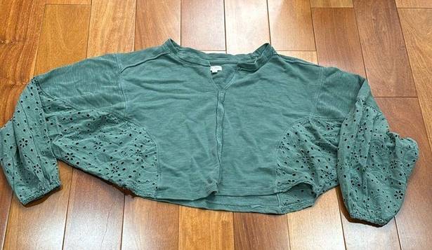 Pilcro  anthropologie Batwing Eyelet oversized Crop Sweatshirt size M