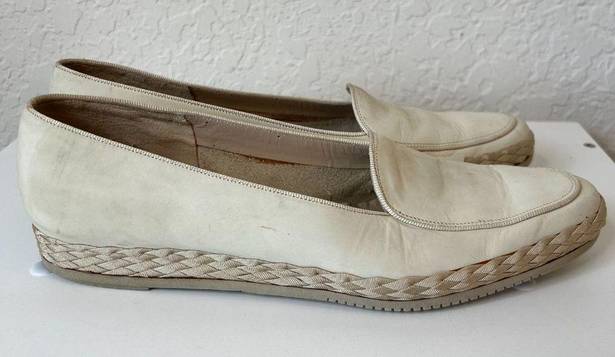 Salvatore Ferragamo  Cream Vintage Loafers