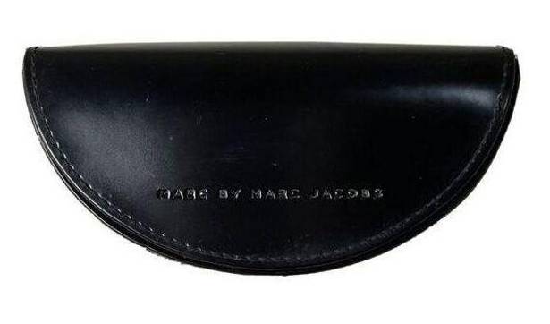 Marc by Marc Jacobs  Black leather sunglasses case