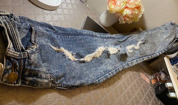 Sneak Peak Ripped Jeans Size 1