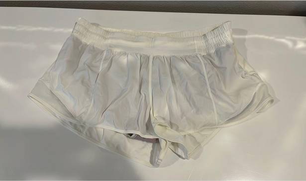 Lululemon Hotty Hot Short 2.5”