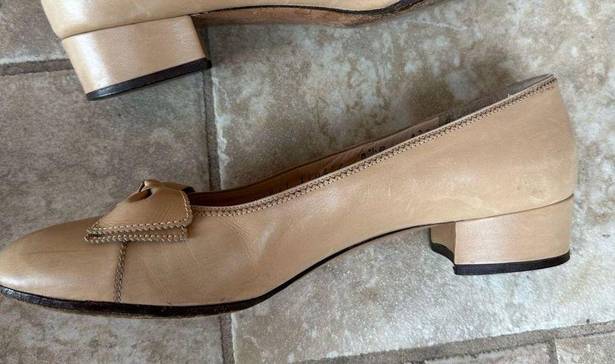 Salvatore Ferragamo  Nude Kitten Heel Shoes size 8 1/2