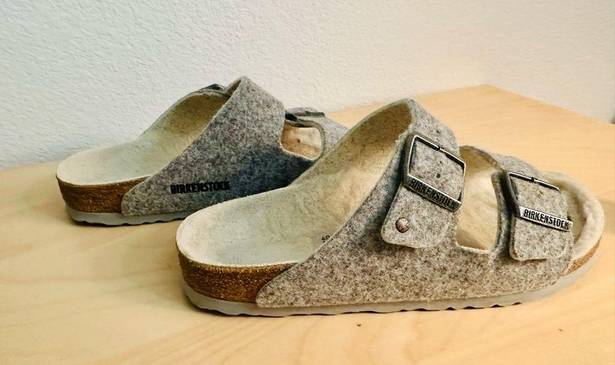 Birkenstock  Arizona Happy Lamb Comfort Wool Size 40 Gray women’s 9 men’s 7