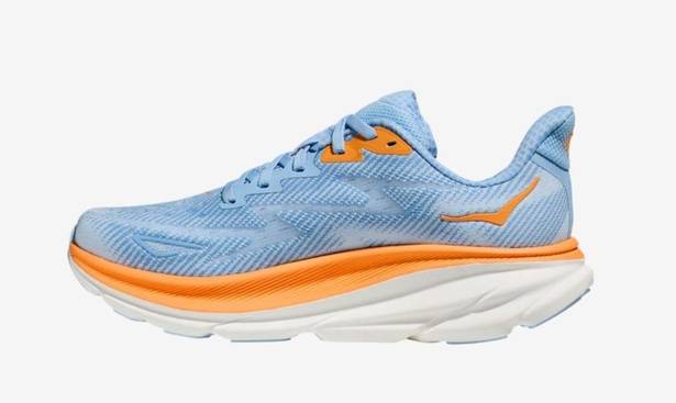 Hoka  Clifton 9 Size 6.5 Women’s Airy Blue/Icewater