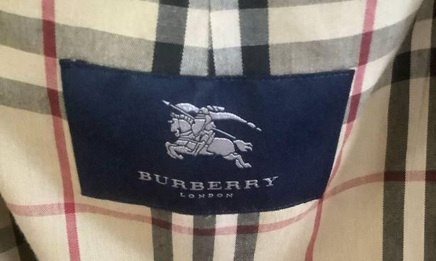 Burberry  London black with plaid wool liner insert for trench coat size 8