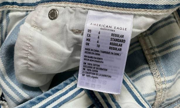 American Eagle Outfitters Moms Jeans