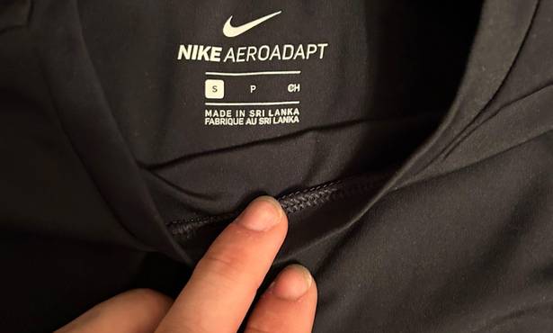 Nike Aerodapt Top