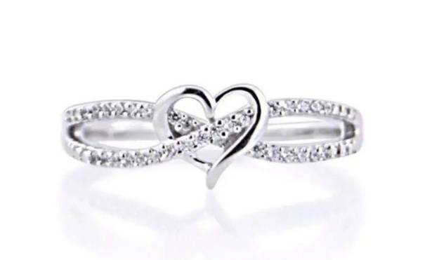 infinity  Heart Ring. Size 7