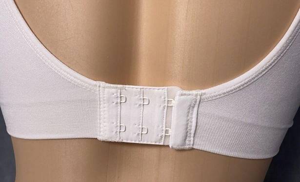 Carole Hochman  Small Seamless Comfort Bra Wire Free Molded Cups Straps White