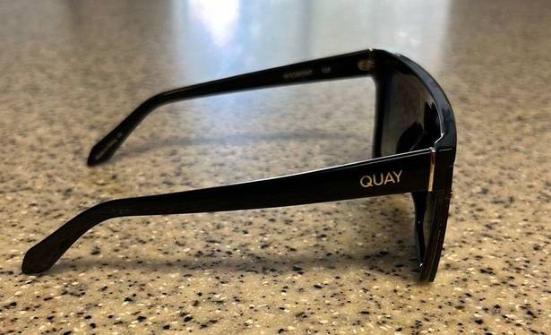 Quay Hindsight Sunglasses