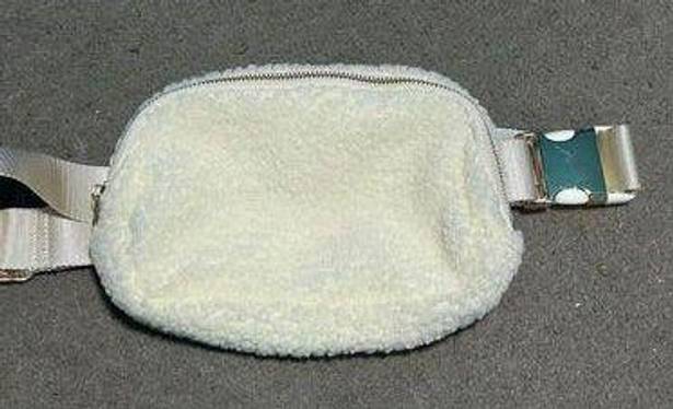 Fanny Pack White