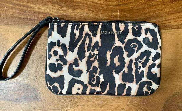 Victoria's Secret NEW Victoria’s Secret Leopard Print Wristlet