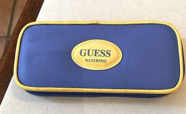 Guess  case