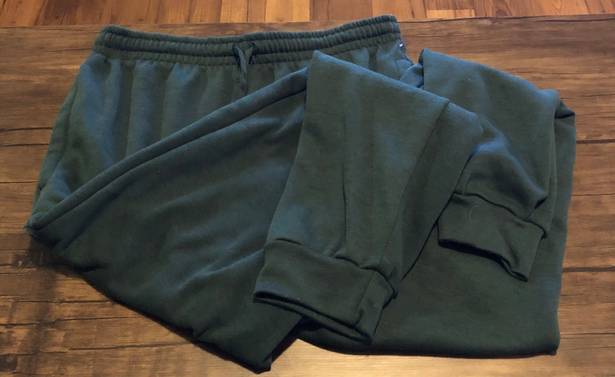 Green Sweats Size 2X