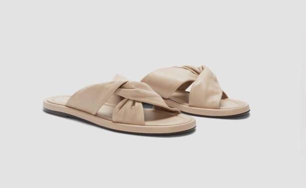 Everlane NWOT  The Day Twist Sandal