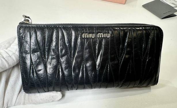 Miu Miu Authentic  Black Matelasse Lux Leather Zip Wallet 5M1183