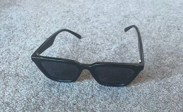 Amazon Chic Black Sunglasses 