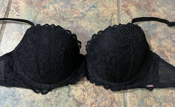 Victoria's Secret PINK black lace 34D bra