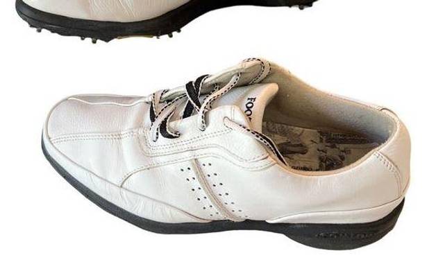 FootJoy  Golf Shoes Womens 8 White Lace Up Rubber Spike Comfort