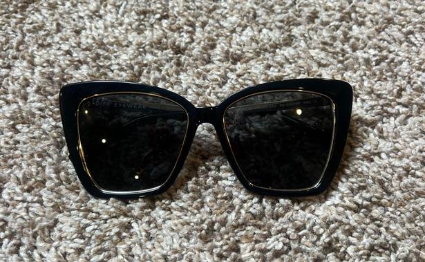 Black And Gold Diff Sunglasses