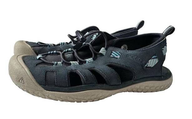 Keen  Women's Solr high Performance Sport Closed Toe Water Sandals